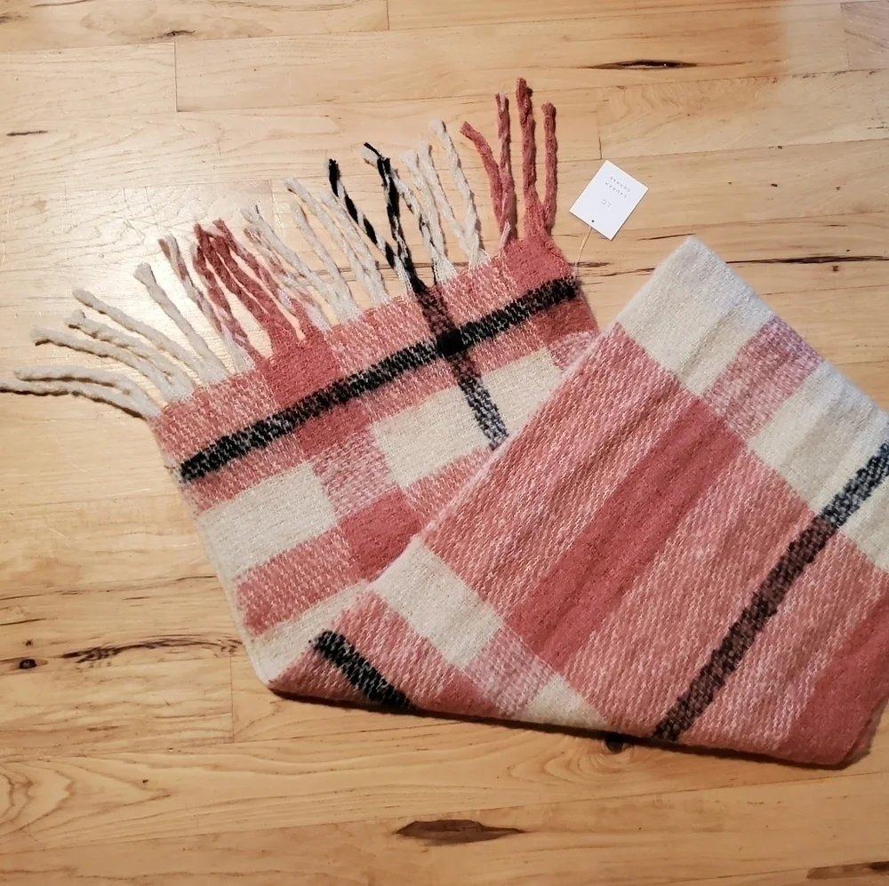 Lauren Conrad LC Tan Black Rust Orange Plaid Fringe Blanket Wrap Scarf NWT